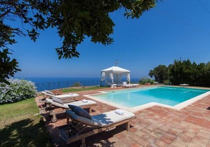Relax at the Swimming Pool by Wonderful Italy