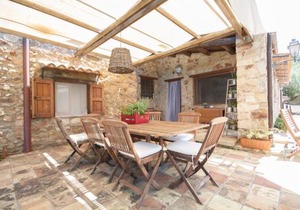 Relax at the Swimming Pool by Wonderful Italy