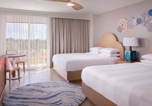 Relax & Unwind! 4 Comfortable Units, On-site Pools, Near Stuart Riverwalk!