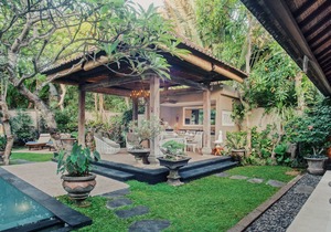 Relaxing Haven with Pool and Yoga Area - CHSE