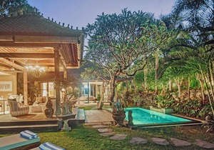 Relaxing Haven with Pool and Yoga Area - CHSE