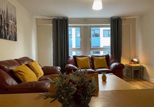 Remarkable 2-Bed Apartment in Glasgow