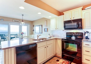 Remodeled 2 Bed/2 Bath, 2nd floor Oceanfront condo sleeps 6. Oceanfront deck and pool.