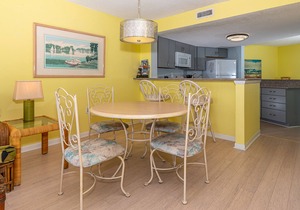 Remodeled, 2nd-Floor, Oceanfront Condo with Ocean View & Shared Pools/Hot Tub