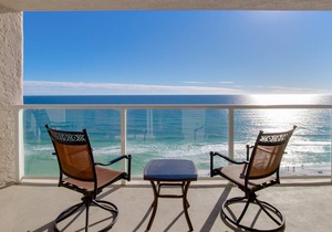 Remodeled Direct Gulf Views Beachfront Master!