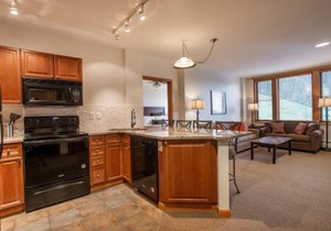 Remodeled Zephyr Mountain Lodge condo with upgraded furnishings and Slope Side View condo