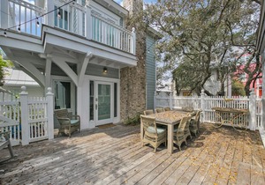 Rendezvous Carriage-Gorgeous Carriage Home with 1 bed/1bath