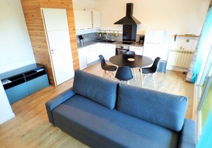 Renovated apartment, residence with swimming pool in Saint Mandrier village