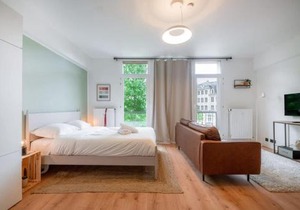 Renovated Chic Studio 5 Min to City Center