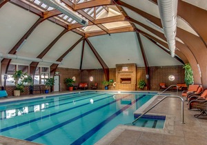 Renovated Mountain Retreat with Shared Hot Tub & Pool - Walk to Dillon Reservoir