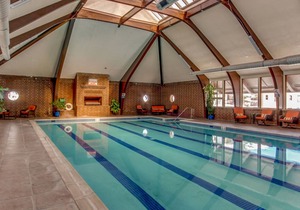 Renovated Mountain Retreat with Shared Hot Tub & Pool - Walk to Dillon Reservoir
