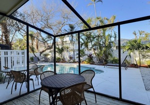 Renovated Siesta Key Vacation Rental W/Heated Pool Walking Distance to Beach
