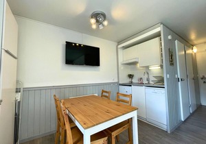 Renovated studio cabin with equipped kitchen in Les Menuires
