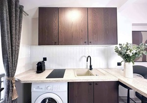 Renovated studio in Montparnasse