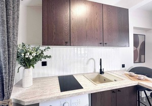 Renovated studio in Montparnasse