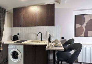 Renovated studio in Montparnasse