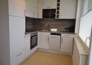 Renovated vacation apartment for 6 adults and 1 child with sea view in beach and