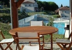 Rent 2 rooms with swimming pool in Sarlat la Caneda