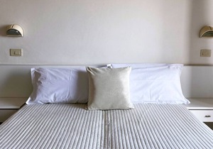 Residence Azzurro E - Two Bedroom Apartment, Sleeps 7