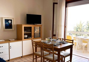 Residence Azzurro E - Two Bedroom Apartment, Sleeps 7