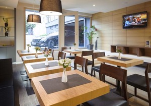 Residence by Vestibul Palace