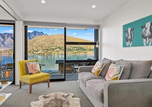 Residence du Lac by Staysouth
