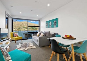 Residence du Lac by Staysouth
