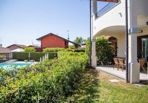 Residenza La Corte Visconti - Deluxe flat with pool and patio