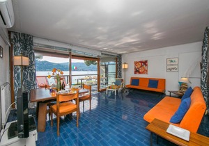 Residenza Ludovica by the lake