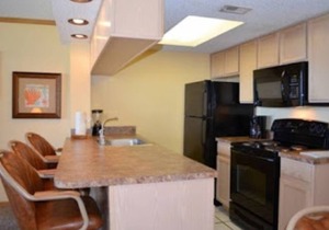 Resort beachfront suite - RIGHT ON Cocoa Beach!