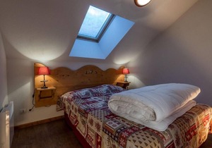 Resort center, fitness, swimming pool, parking, tv, ski locker, 27-54m², Abriès