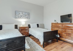 Resort | Fireplace | Free WiFi | Pool | Hot Tub | 1st Floor | 10-14