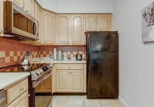 Resort | Fireplace | Free WiFi | Pool | Hot Tub | 1st Floor | 10-14