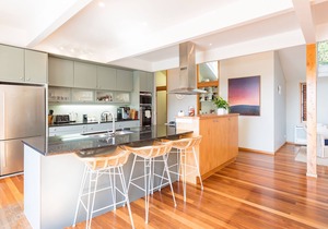 Resort-Style Paihia - with Heated Pool!