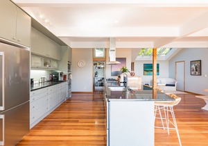 Resort-Style Paihia - with Heated Pool!