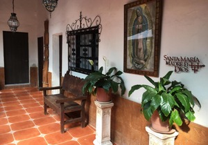 Rest in this Hacienda In the heart of México