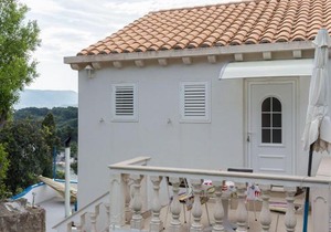 Restful Villa in Dalmatia with Garden