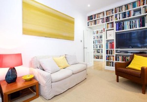 Retro apartment moments from Battersea Park