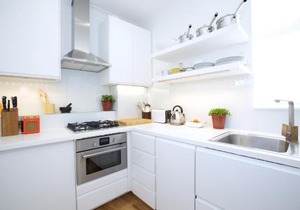Retro apartment moments from Battersea Park