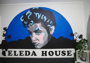 Retro Hidden Gem 10 mins to Wineries
