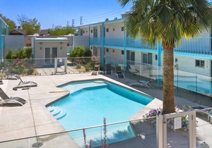 Retro Studio in the Heart of DTPH - Very Walkable