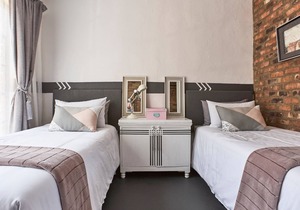 Retro-vintage New Yorker Apartment in Centurion