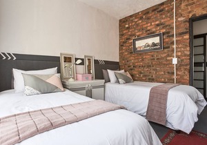 Retro-vintage New Yorker Apartment in Centurion