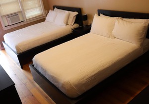 Reynolds House Inn - Motel Strip - Room 5