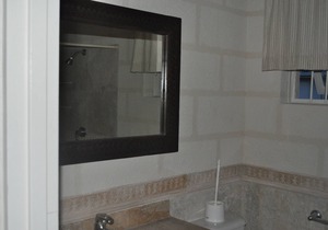 Ridge View Estate Home -1 bedroom - Car optional