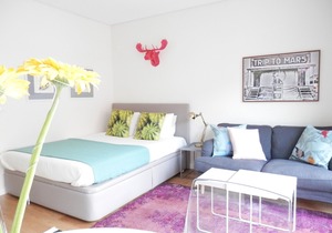 Ripple - near Congress Centre & River- A/C, swimming, pool, secure parking