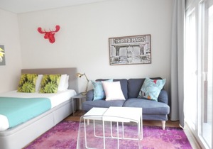 Ripple - near Congress Centre & River- A/C, swimming, pool, secure parking