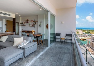 RIVA 508 · Ocean view condo - Beach, pool & jacuzzi!