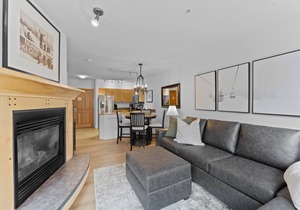 River Run Condo Close to Gondola, Shops & Dining w/Courtyard Views!