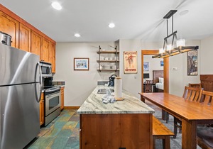 River Run Condo w/Great Shared Amenities: Pool, Hot Tubs, Play Area, & More!